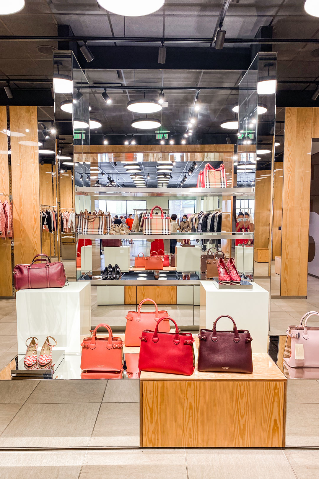 Actualizar 83+ imagen burberry outlet locations in usa